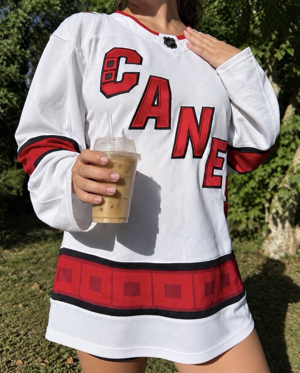 SmilesbyWFD's tweet photo. National Coffee Day + Canes game day = a pretty perfect Tuesday. ☕️❤️🏒 https://t.co/69VMZhUymH