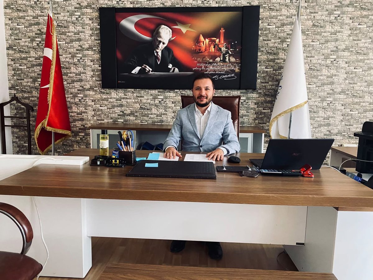 DrAltintastr's tweet photo. Kırşehir Ahi Evran Üniversitesi Sürekli Eğitim Uygulama ve Araştırma Merkezine müdür olarak atandım. Bu görevi şahsıma tevdi eden Rektörümüz Prof. Dr. Mustafa Kasım KARAHOCAGİL’e teşekkür ederim. Üniversitemize ve şehrimize hayırlı olsun. https://t.co/BDRTbbKfOF