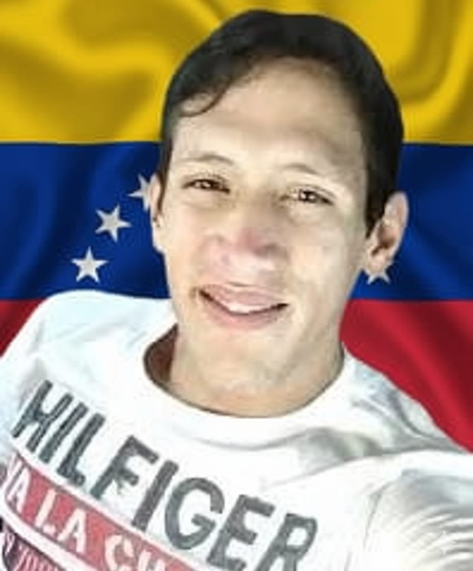 Brayan_Castro_G's tweet photo. Libertad Para Todos Los Presos Politicos Caso #Drone
#LibertadParaTodosLosPresosPoliticosCivilesYMilitares
#QueSeanTodos
#Drone
@BrachoBarby https://t.co/xQLKIeaHC1