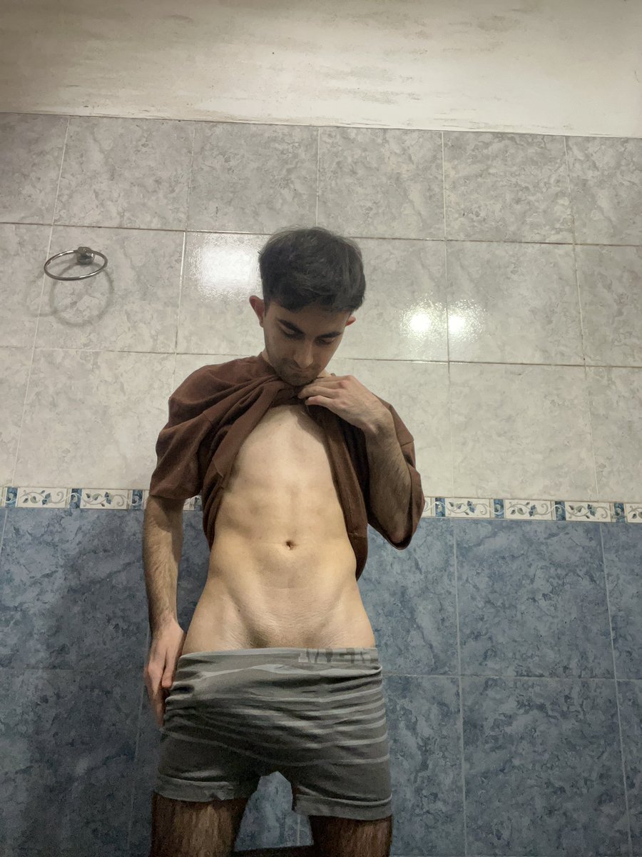 lobito585's tweet photo. Es increíble lo que me motiva el calor 🔥 https://t.co/Ai1qoLyrx5