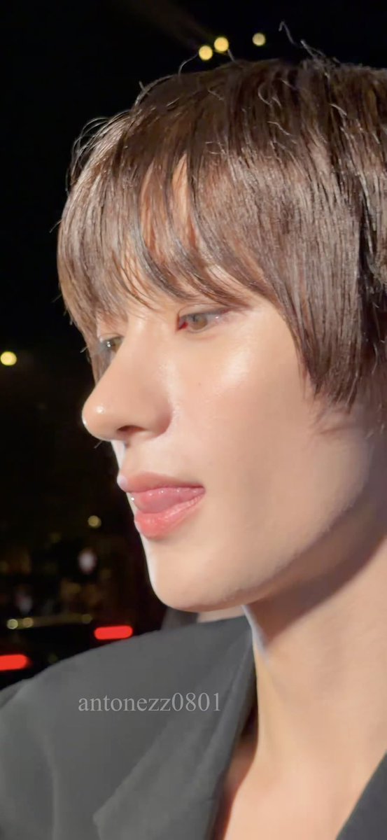 tonsohi's tweet photo. ANTON AT SAINT LAURENT PFWSS27 #ANTONxSaintLaurentSS27
#ANTONxSaintLaurent #생로랑앤톤
#ANTON @YSL https://t.co/r4LlkL1v0N