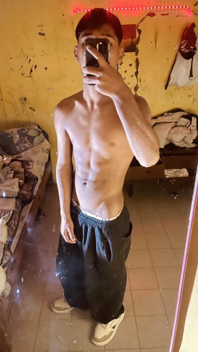 Dylanngonzaalez's tweet photo. Síganme en ig dylanngonzaalez 😼😸 https://t.co/yXavSY6PBl