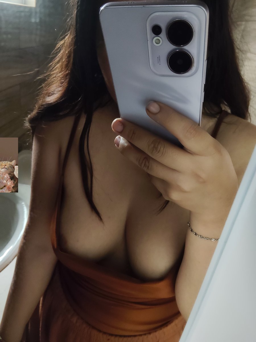 CerezaaChan's tweet photo. Holaaaaa, regrese una vez más. 
Después de un corte de cabello y de perforar mis joyitas, ¿Les gusta? ☺️💞

(Antes y después... Desliza las imágenes.)
✌🏼😁 https://t.co/FHz0H1SEOR
