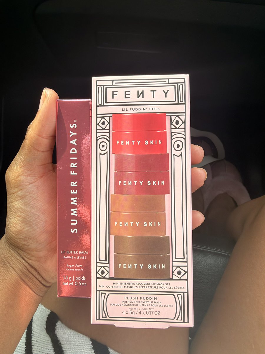 Jardoreee's tweet photo. So pretty, Summer Friday, why did you have to change your formula? It’s so thin now. 😭 https://t.co/HMiLTiupxx