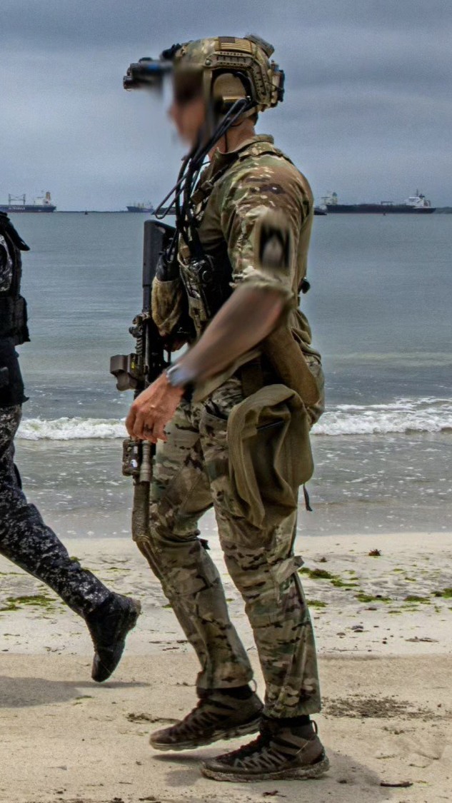 Remnantize's tweet photo. Navy SEALs https://t.co/W5pZPcOf1I