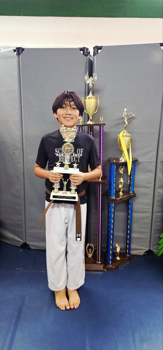 SCHOOLOFRESPECT's tweet photo. At the School of Respect, students are awarded for respect and discipline at home. It is an obvious part of any martial arts curriculum to expect the most out of yourself. The School is family focused and believes that earning a Black Belt starts at home no matter what age! https://t.co/vW8oyQ8pZv