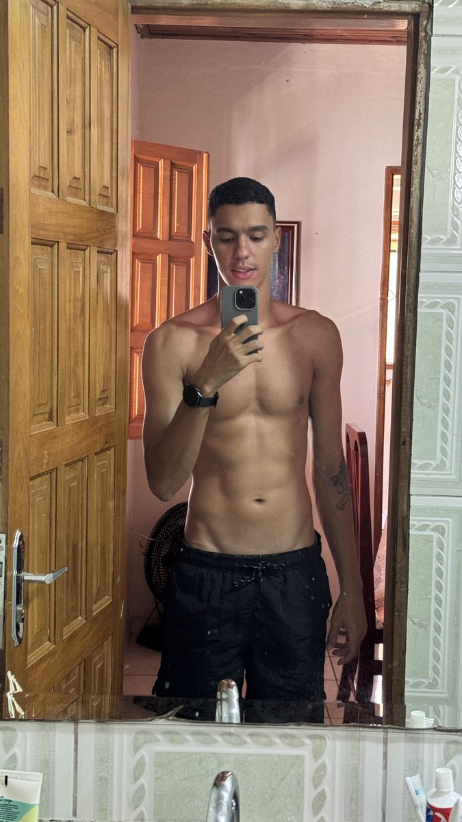 gabrielmaagno's tweet photo. 🤨 https://t.co/l7SWFnGPwt