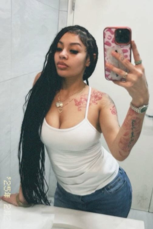 FindomLee20's tweet photo. If you’re gonna goon to me at least pay for it loser🙄

#findom https://t.co/BFQFYIweup