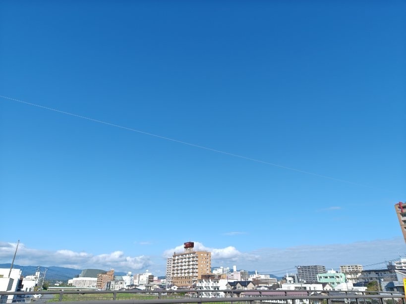 kanbee_one's tweet photo. おはようございます
晴れ☀️気温20℃のいわき
9月最終日
水曜です！定退でまいろう
今日も1日がんばっぺね
#全開朝撮
#イマソラ
#空ネット https://t.co/Jl33YnBrfe