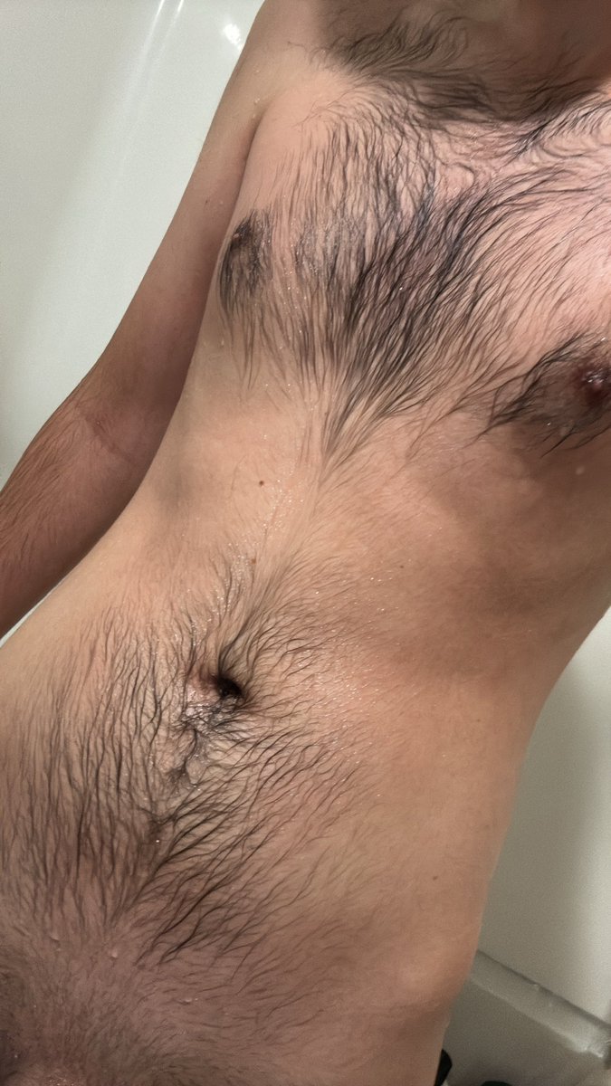 DuckieBoy8's tweet photo. Look at me being so nice to you all even tho I said I probably wouldn’t post another shower pic 👀😏 https://t.co/e1SU7ZIXgC