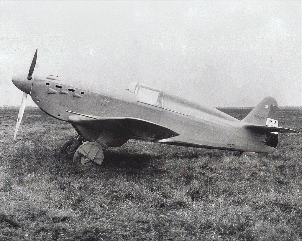 sentandoapua's tweet photo. Protótipo do caça iugoslavo Rogožarski IK-3, 1939
#aviação #militar #historia #AviaçãoDeCaça #Iugoslávia #IK3 https://t.co/ReZip0lRDQ