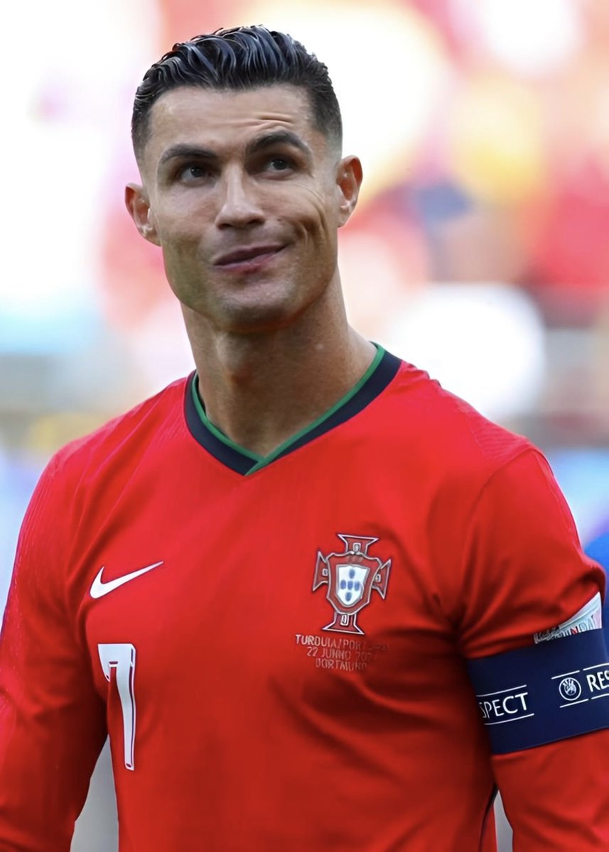 PolymarketSport's tweet photo. 🚨JUST IN: There will be an emergency meeting between Cristiano Ronaldo, Jorge Jesus and the Portuguese Football Federation president tomorrow - Jornal Record https://t.co/VT89yb7eTd