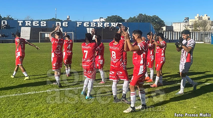 SoloAscenso's tweet photo. #PrimeraC | #Muñiz | Muñiz cumplió, se lo dio vuelta a #ElPorvenir en un partidazo y sigue con vida en la pelea por la permanencia.
https://t.co/Oa1MIwklzm https://t.co/t1pbjSh988