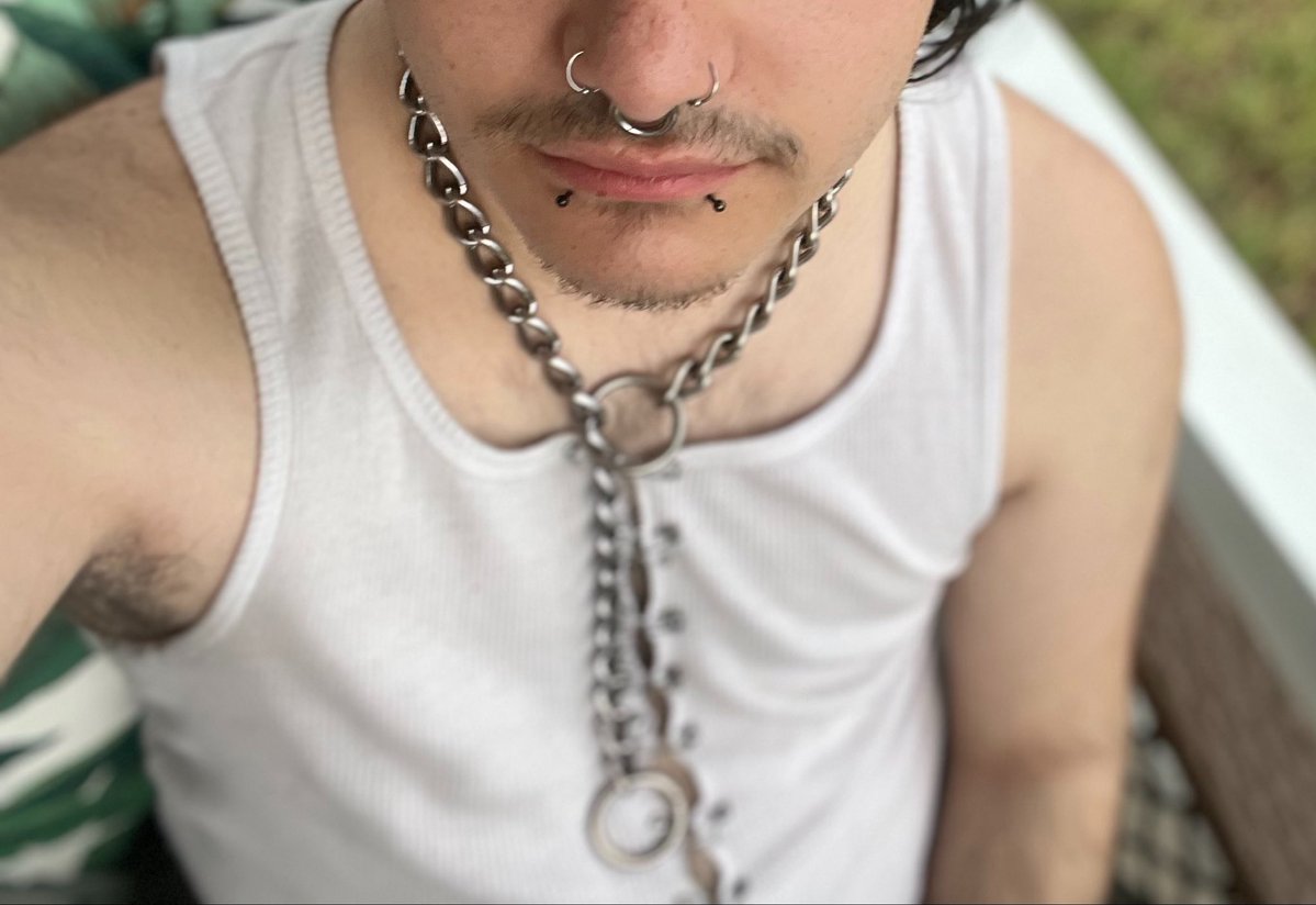 w0nkymutt's tweet photo. i wanna drain a big gross loser!!! i can’t get over the feeling of power i get- making someone send me their paycheck bc it’s just feels so good to relapse on such a pretty puppy :(

#findom #paypig #cashfag #humanatm https://t.co/IFgEh9APVv