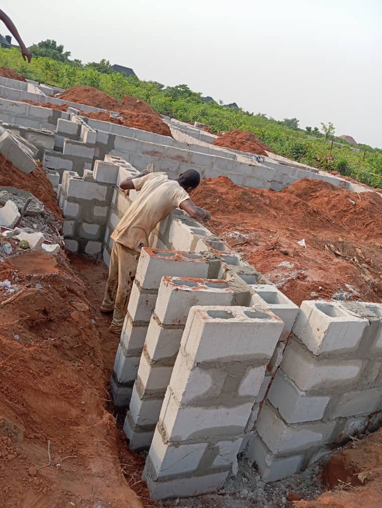 SRCCNIGLTD's tweet photo. We build PEACE OF MIND 🏠
SUPREME ROYAL CONSTRUCTION (RC:9881488)
Foundation to Finishing | Benin City

✅ Quality Materials
✅ No Cutting Corners  
✅ Transparent BOQ

DM for Quote | WhatsApp in Bio 📩

#BeninCity #Construction https://t.co/eSQS5ClGGG