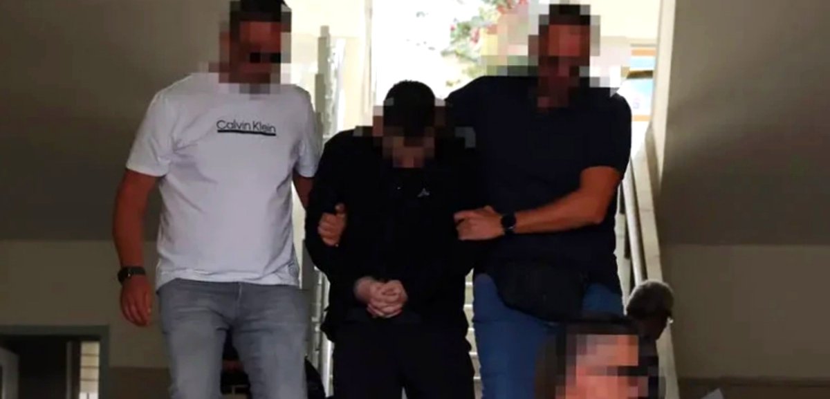 NewsUnityGR's tweet photo. Ηράκλειο: Προφυλακίστηκε ο 40χρονος για την υπόθεση παρακολούθησης νεαρών γυναικών
https://t.co/rp0tNpPvR8
#Ηράκλειο #Προφυλάκηση #Παρενόχληση #Υπόθεση #Παρακολούθηση #Καταγγελία #NewsUnity https://t.co/OHKw4bzhot