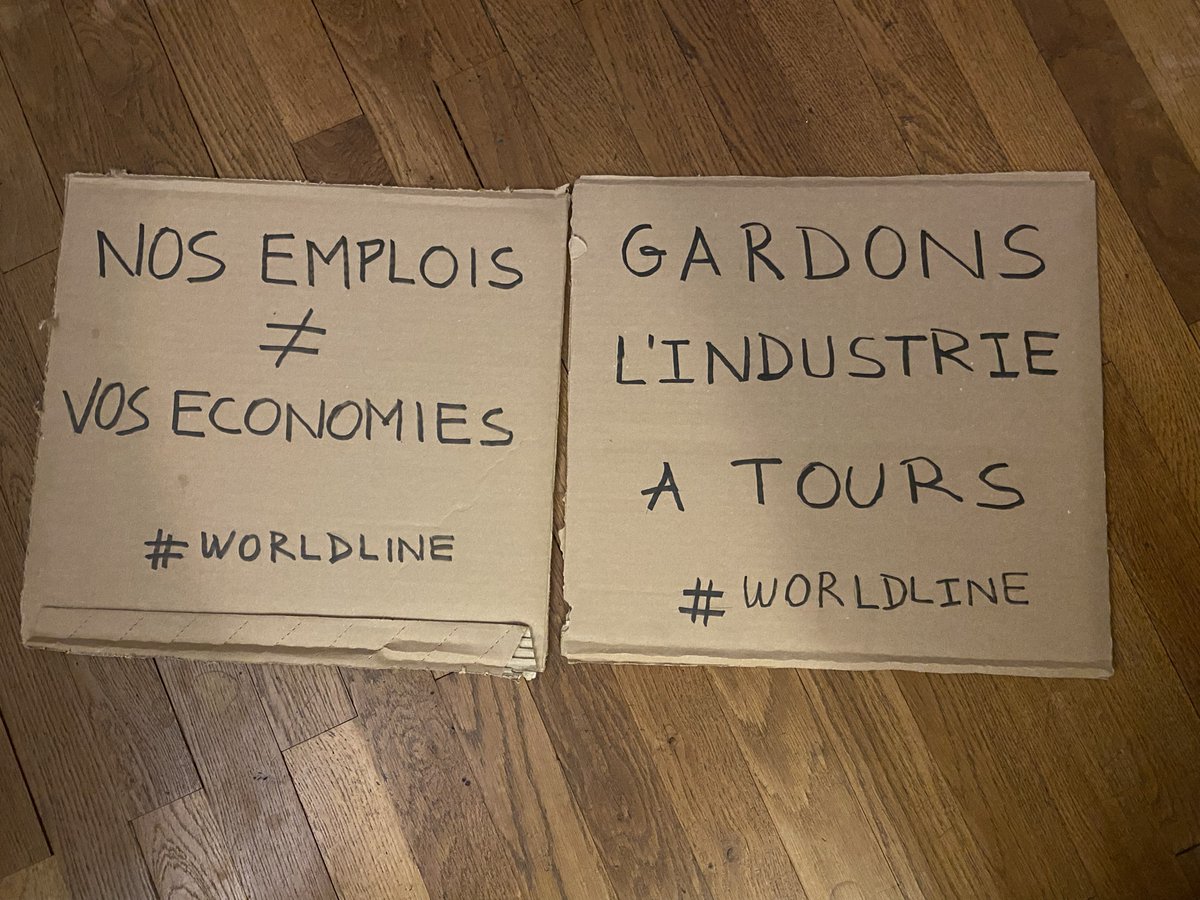 IWorldline's tweet photo. Grève #Worldline - JOUR 2 !!

Hier une bonne première journée avec manif dans Tours, une centaine de grévistes, présence de rennais, blésois, lyonnais, et de chiens 😁
Merci aux collègues de La Défense qui se sont rassemblés en soutien !

Aujourd'hui AG pour décider de la suite✊ https://t.co/szJ73BntwG