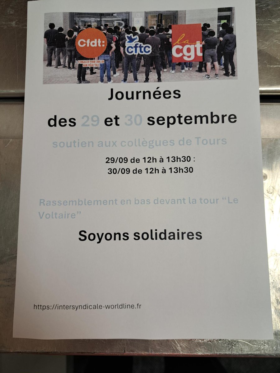 IWorldline's tweet photo. Grève #Worldline - JOUR 2 !!

Hier une bonne première journée avec manif dans Tours, une centaine de grévistes, présence de rennais, blésois, lyonnais, et de chiens 😁
Merci aux collègues de La Défense qui se sont rassemblés en soutien !

Aujourd'hui AG pour décider de la suite✊ https://t.co/szJ73BntwG