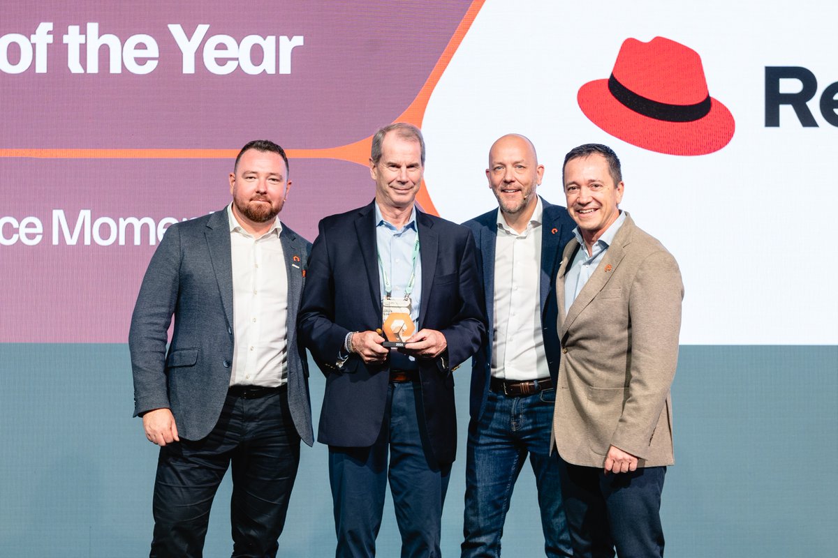 RedHatPartners's tweet photo. Red Hat is honored to be named Everpure's EMEA Alliance Momentum Partner for 2026. Thank you, @EverpureData Partners, for a partnership that keeps accelerating. https://t.co/7VQrdXXlYe https://t.co/hIq7zskqNJ