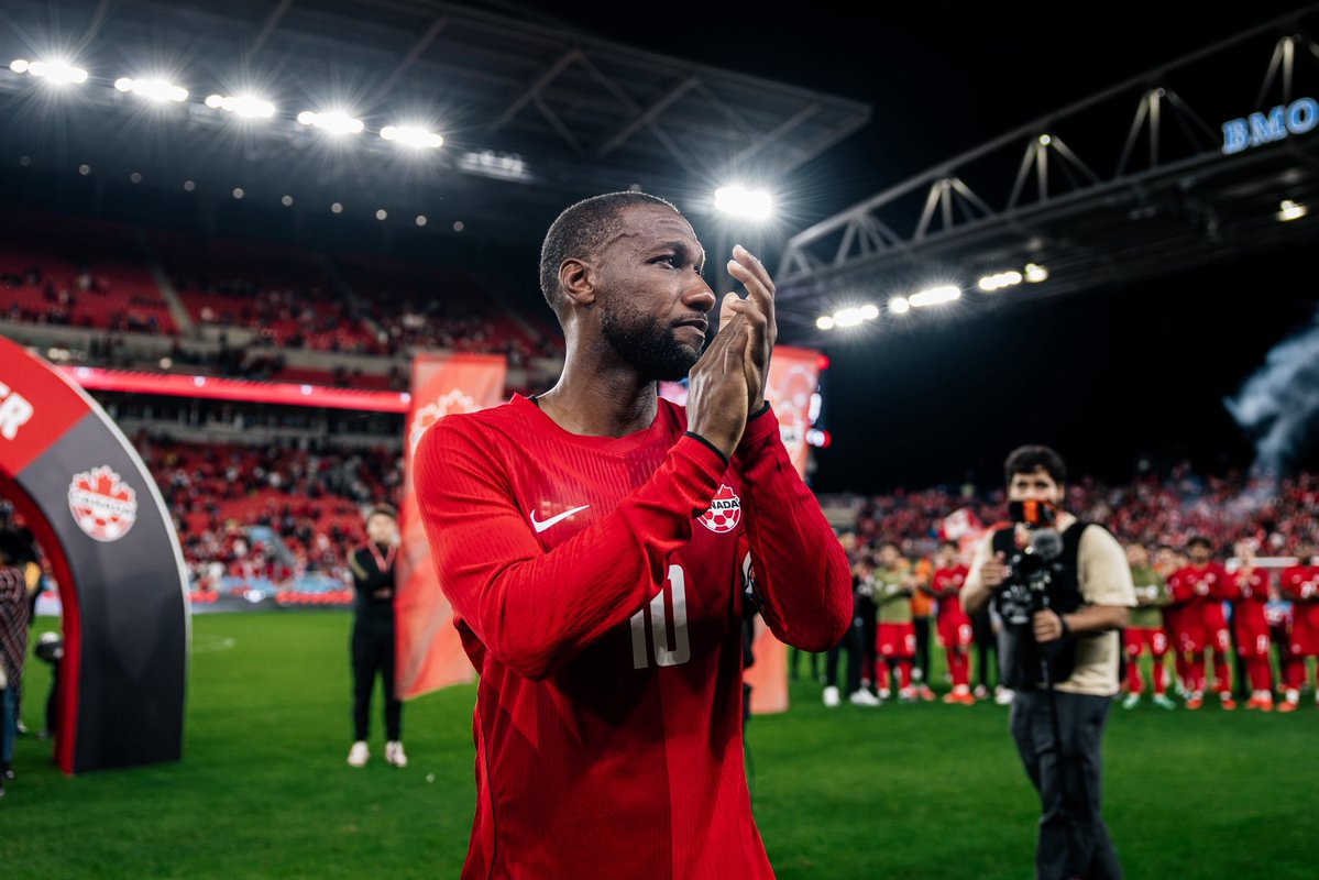 jnrhoilett's tweet photo. Thank you Canada for fulfilling my dreams of representing this country around the world and blessing me to play my final game for this beautiful country at home in front of family and friends. I’m leaving with a smile on my face knowing the shirt is in a better place! Love 🇨🇦❤️ https://t.co/WJFh5LLCgn