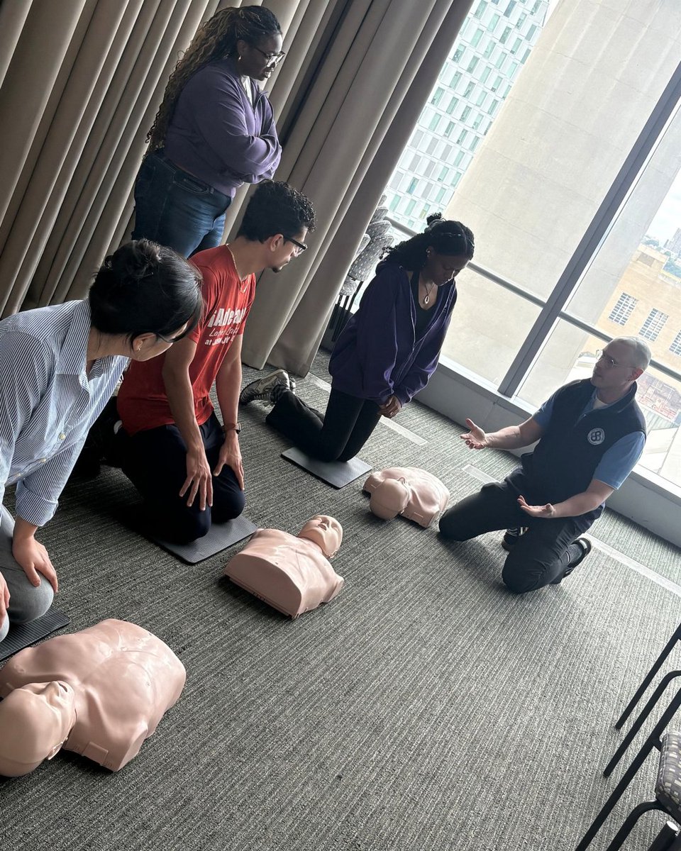 WorldCares's tweet photo. Thank you to @911day and @AmeriCorps for helping make September's Ready Responder Training for 9/11 Day sessions possible.
World Cares Center trained volunteers from Staten Island COAD and JohnJayCollege in lifesaving skills #WorldCaresCenter #ReadyResponder #911Day #AmeriCorps https://t.co/K3lqgYUON5