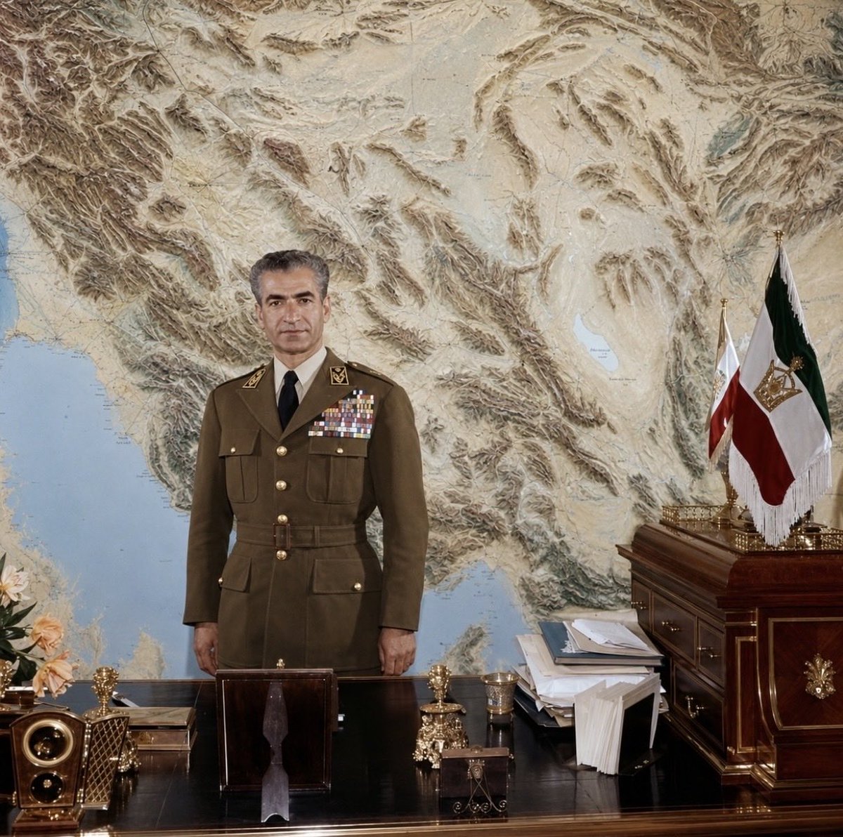 Masonusa66's tweet photo. @parwaz22 جاويد شاه پاينده ايران 🤍💚♥️🙏🏻😊👑
#KingRezaPahlavi‌ForIran https://t.co/Vu3sHgCaJT