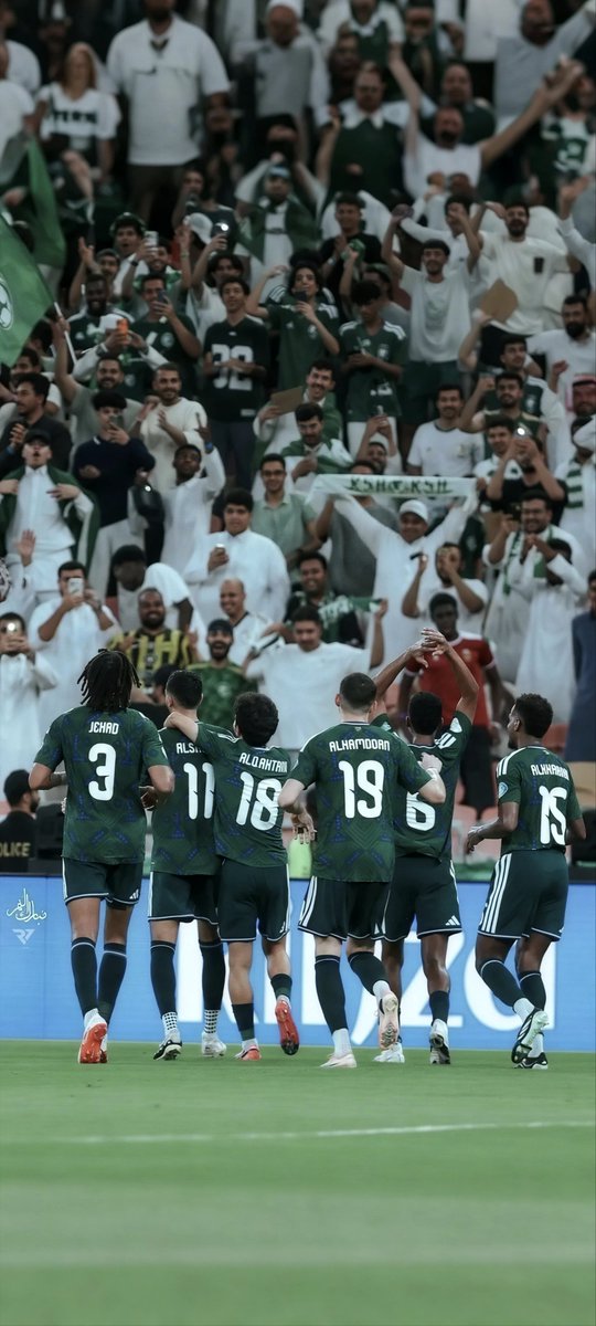 Riioi10's tweet photo. « خلفيات سعودية 4k 🥶😮‍💨💚🦅🇸🇦📲 »

#السعودية_العراق || #خلفيات || #خليجي٢٧ https://t.co/EL4TUXoJgv