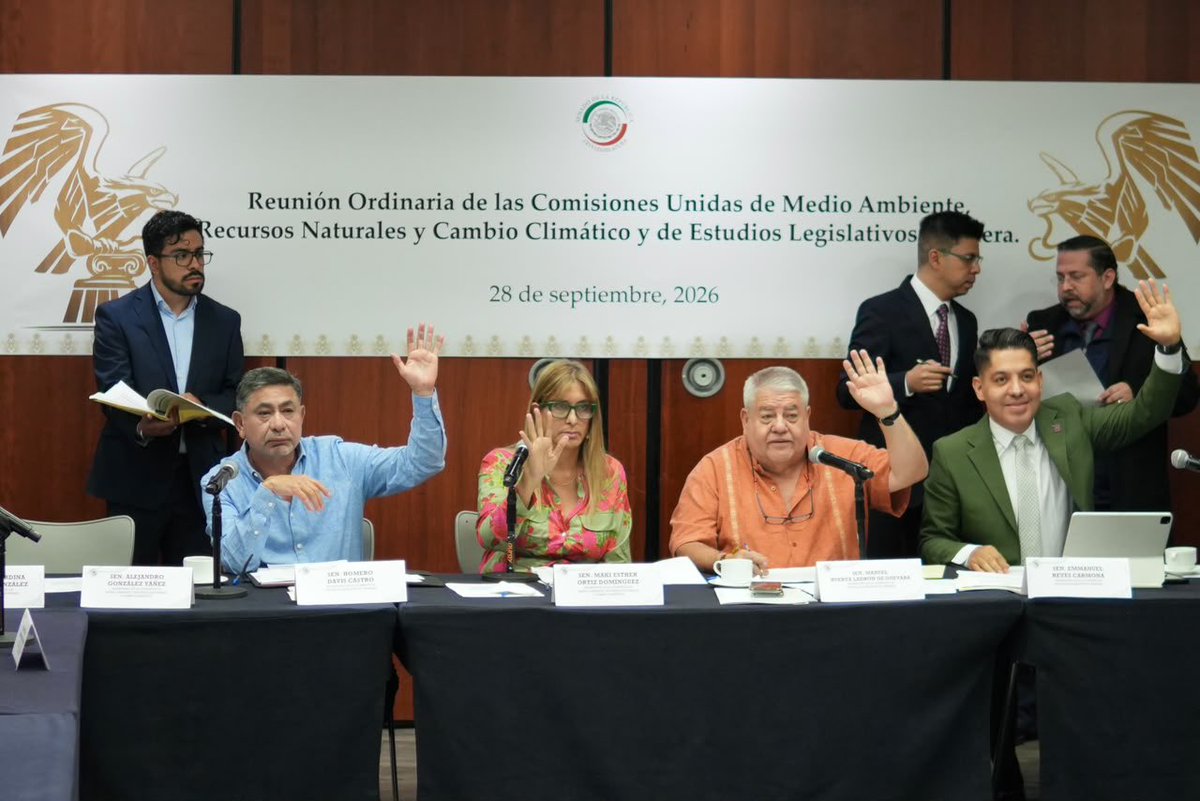 homerodav's tweet photo. En Comisiones Unidas avanzamos en el análisis de nuevas reglas para fortalecer el bienestar, cuidado y protección de los animales. Una legislación que reconoce que son seres sintientes y promueve un trato digno, responsable y respetuoso. #VamosAdelante https://t.co/lasswEQGeE