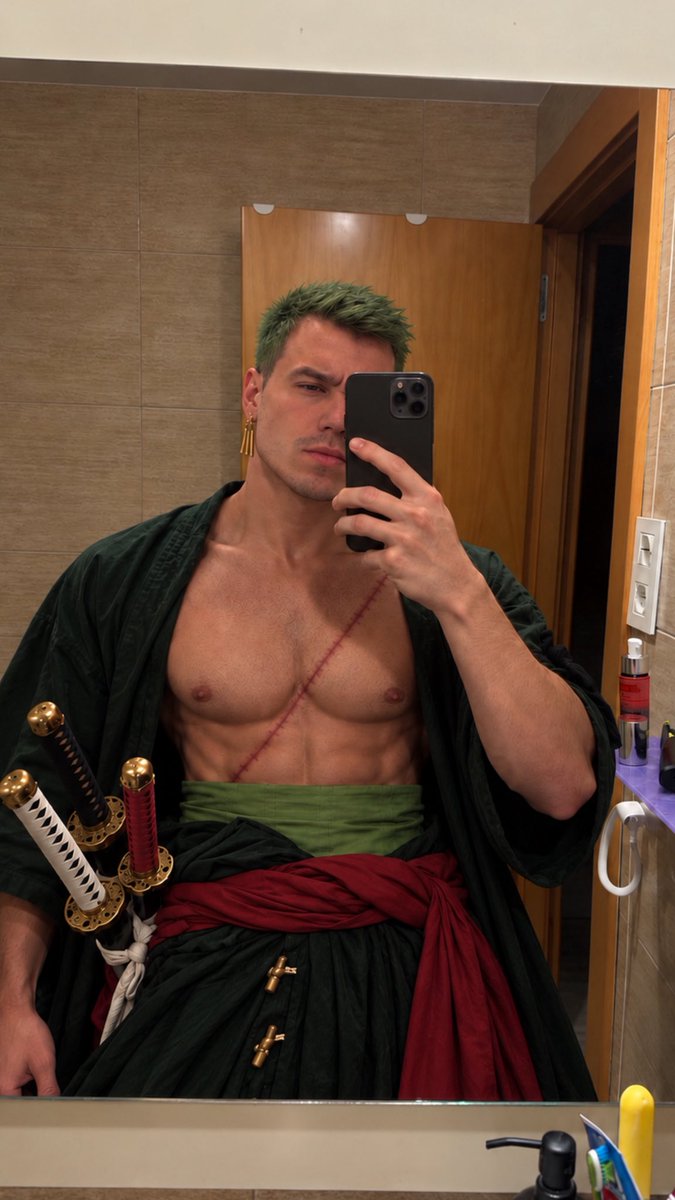 MoisexOD's tweet photo. Los haters diran que es IA, verdas @Lujuriaour 

#Cosplay #OnePiece https://t.co/pyBt9atLuz