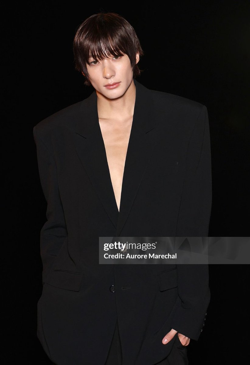 riize_archives's tweet photo. ANTON by Getty Images at SAINT LAURENT PFWSS27  

#ANTONxSaintLaurentSS27 #ANTONxSaintLaurent @YSL https://t.co/WKWJCQYPeG