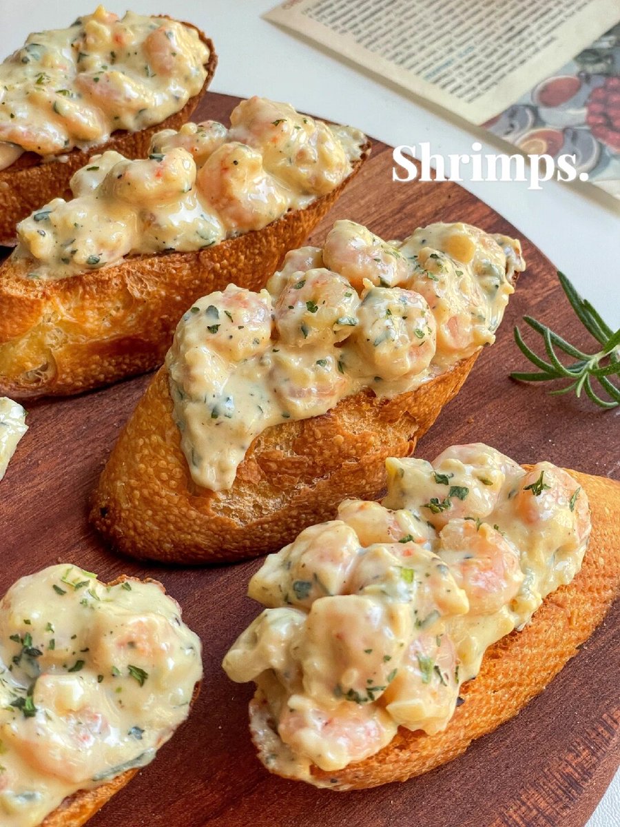 KimberlyScf1y2's tweet photo. Homemade garlic butter shrimp pasta  Creamy, garlicky, and ready in 15 mins—perfect cozy weeknight meal! Who’s trying this tonight https://t.co/cZbrSb7po8