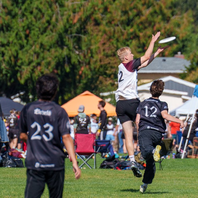 austindahl's tweet photo. Pics of @Switchback_Ulti vs Grudge at regionals on Saturday. More at: https://t.co/xE4sUNFDvd
#ultimate #frisbee @USAUltimate https://t.co/xKjtmLafFQ