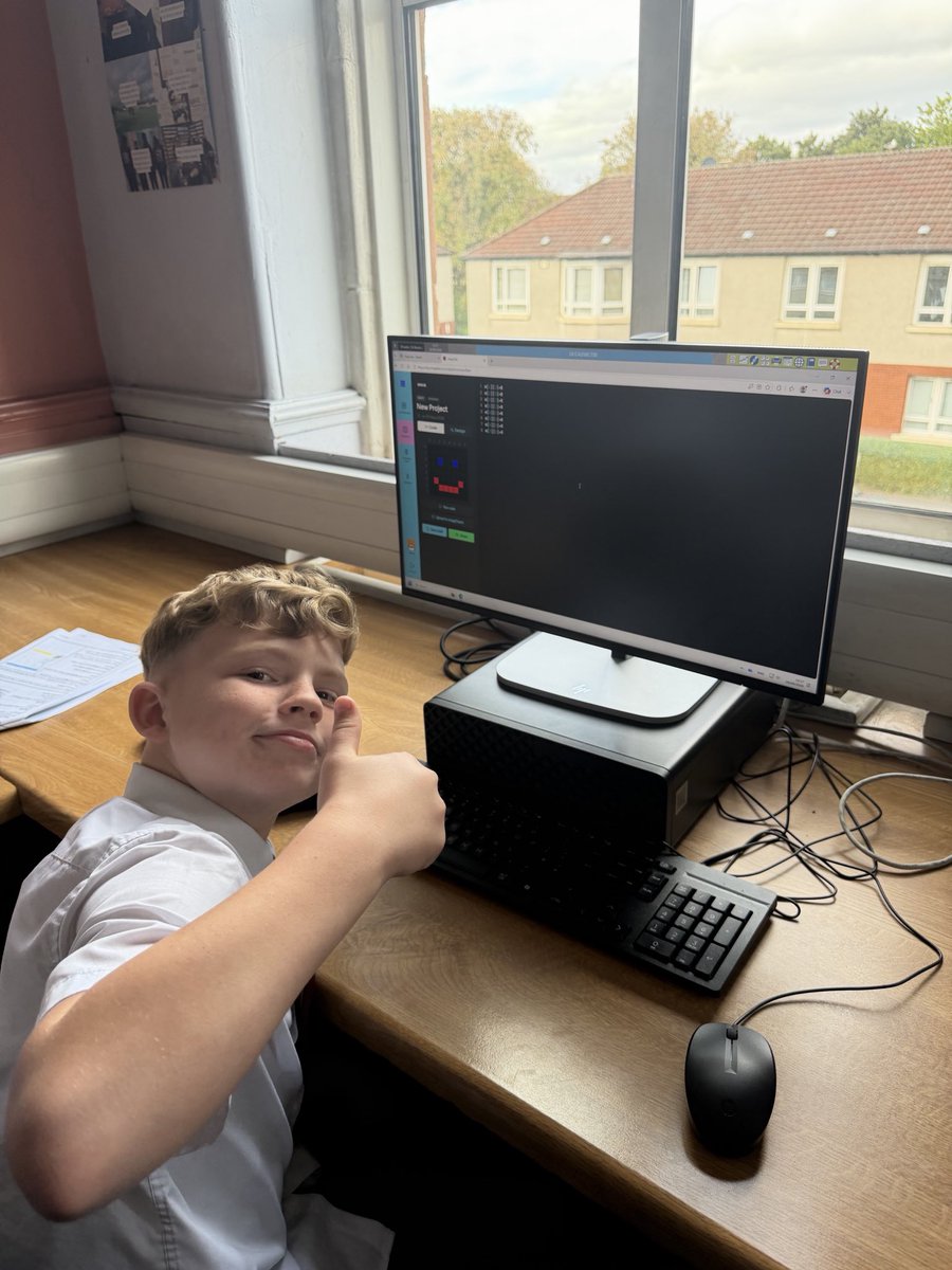 MissRBused1's tweet photo. Great workshop today with our S1 pupils from @Tech_She_Can ! 💻✨

Pupils explored coding and careers in technology, learning about the exciting opportunities available in the tech industry.

A huge thank you to Tech We Can and @MorganStanley ! 👏 https://t.co/BdVlM1Nmoi