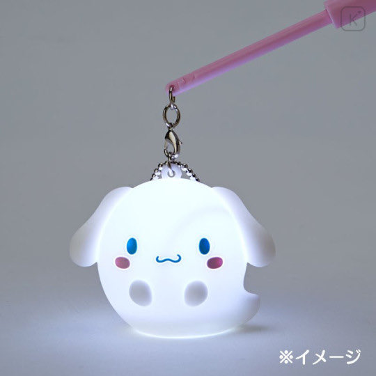 sanriodaily's tweet photo. cinnamoroll lantern 💫 https://t.co/4YMn79NK6K