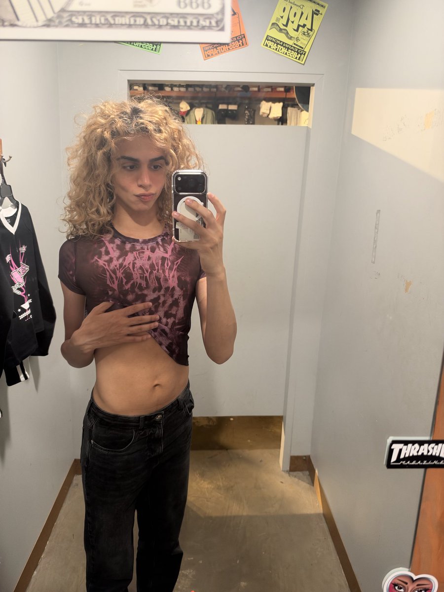 curlyhairedmoe's tweet photo. #femboy #twink #arab #CHUDAİ https://t.co/jQZ9GOo3oF