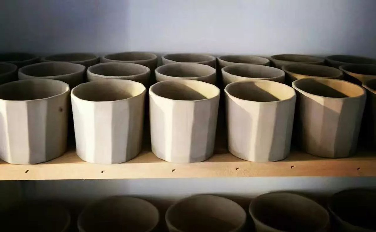 VeldaBickns95's tweet photo. [Explore the texture of hand-painted clay works at today’s small art studio—each piece carries unique warmth waiting for you to discover!]， https://t.co/kNI0RsCjL6