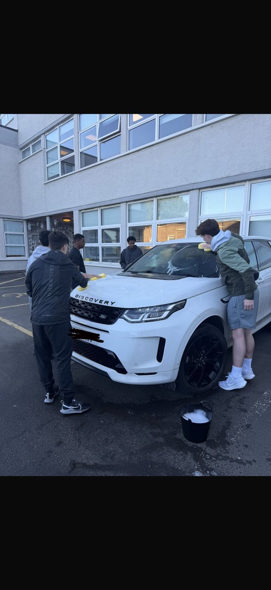 MissRBused1's tweet photo. Our Events pupils have been busy car washing to raise funds for their upcoming event! 🚗🧽🫧

Great teamwork and effort from everyone involved! 👏 https://t.co/T86tiyVvED