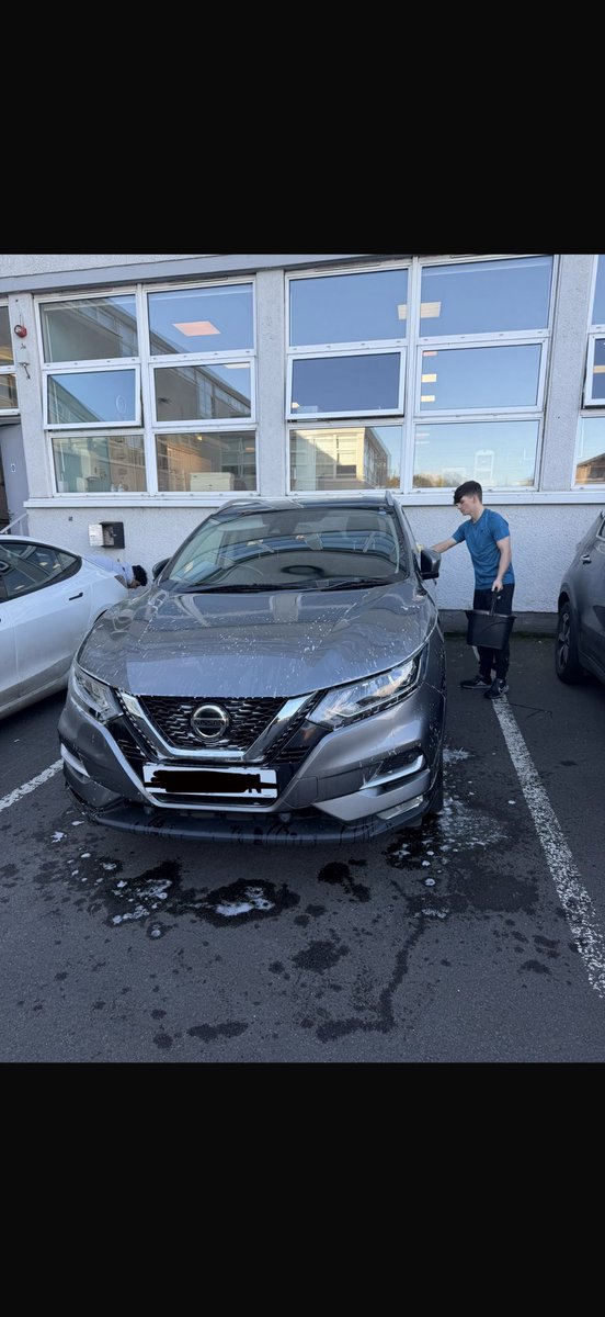 MissRBused1's tweet photo. Our Events pupils have been busy car washing to raise funds for their upcoming event! 🚗🧽🫧

Great teamwork and effort from everyone involved! 👏 https://t.co/T86tiyVvED