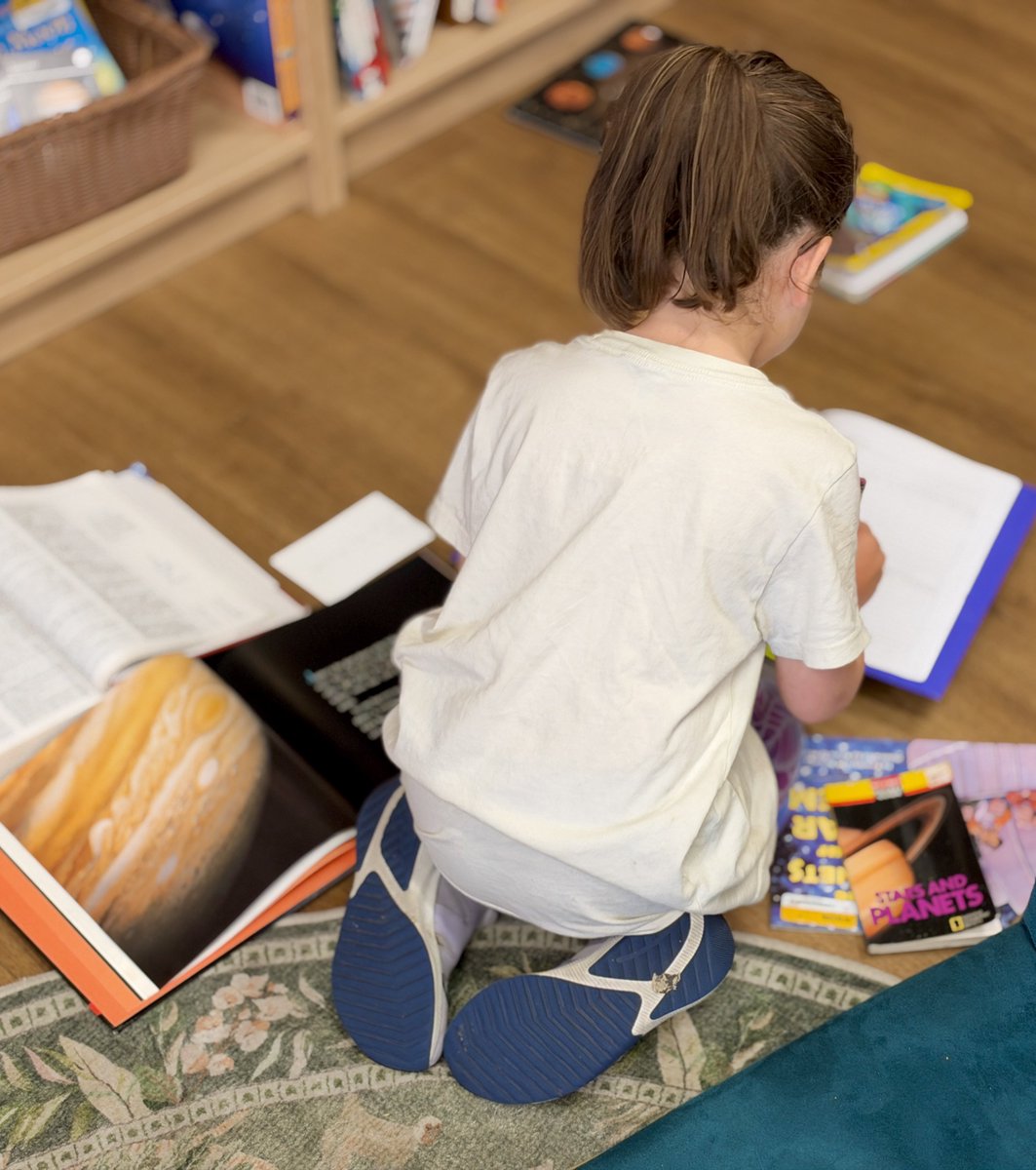mbateman's tweet photo. 6yo didn’t move from the spot all day, literally stayed in from recess, and when I finally go to see what she’s doing I find an astrophysics paper from 2022 and a dictionary 

what is happening https://t.co/qQIeqJIeg8