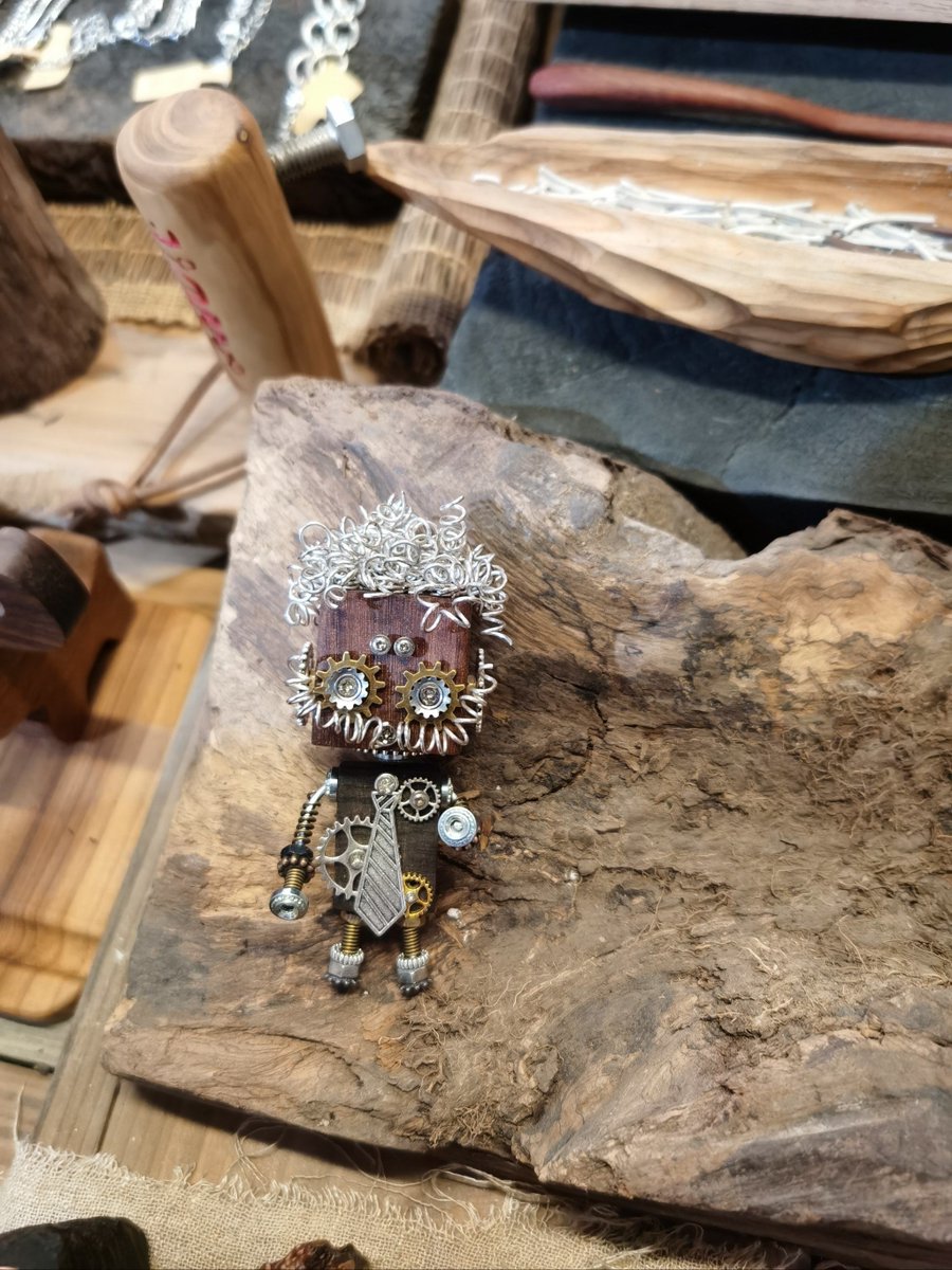ThuanUw's tweet photo. [Today I encountered a rare 匝钩俟诮掷 craft, its unique design totally caught my eye!] https://t.co/jiHt4YW4tw