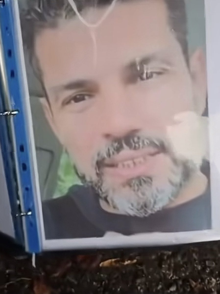 lisas31f's tweet photo. صدمة القىهوي الليبي برا بعد ما تىحرش ببنت و شدوه، بدل ما يقفوا معاه ويلوموا الضحية:
#حقوق_الإنسان #قانون #نساء_ليبيا_حرات #ليبيا https://t.co/lwoYEZ2tiv