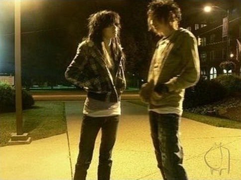 OldInternetFeel's tweet photo. I'm realizing that with the generalization of LED public lights, nights are not "orange" anymore, it s becoming a generational touchstone

like in the future movie will show orange lights and we'll immediately know the film takes place in the 2000s https://t.co/lSmswNs5SG
