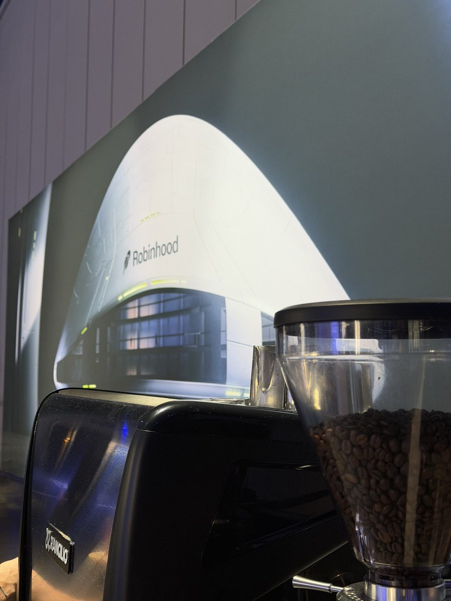 laxusro's tweet photo. More coffee and more Summit $HOOD https://t.co/VCFiKW5K6L