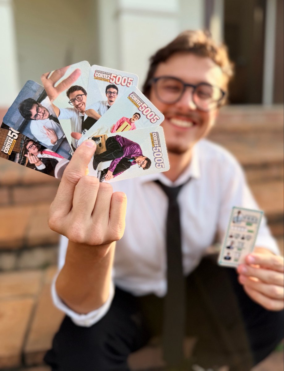 cortezpsol's tweet photo. Colinha de photocard? Temos. https://t.co/uvNJL86245
