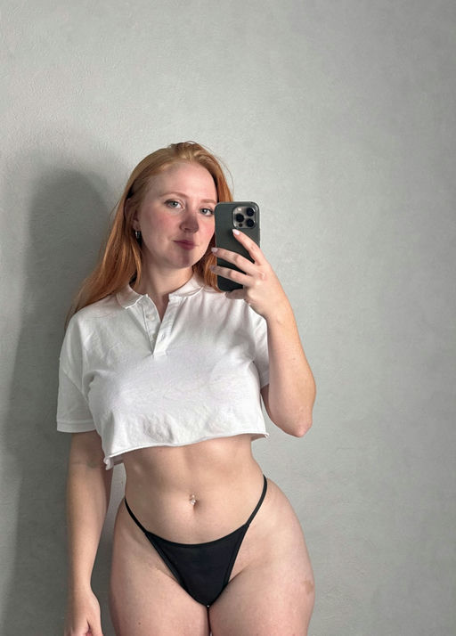 daisywithluvv's tweet photo. So you like this outfit on me? I'll wear it for you whenever https://t.co/sJQ8JY5IsK