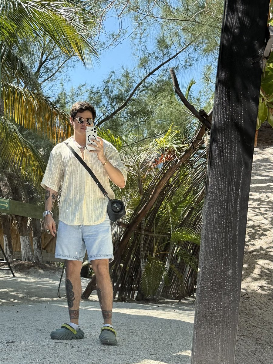 Vicenteglez_'s tweet photo. Fin de semana de reseteo de disco duro 🌴 https://t.co/kNnSgKMl1G