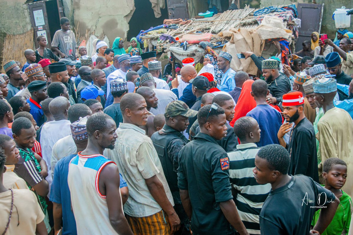 DrshamsuddeenA's tweet photo. After a day and half of meetings with people, @PeterObi and @KwankwasoRM They went straight to the IDP camp.
The visit showed clear signal that security comes first. His Excellency @PeterObi used the opportunity to demonstrate his readiness to prioritise the safety of every Nigerian. He didn’t just listen he made a firm promise: work to return all IDPs in Sokoto to their homes and create real economic opportunities so people can stand on their own and the country can remain safe and secure.
This is what leadership looks like when it is serious. Not empty talk. Not flying in for headlines. Actual presence among the displaced, and a clear plan to restore dignity, safety, and livelihood.

Sokoto saw it. The IDPs felt it. Nigeria should take note.