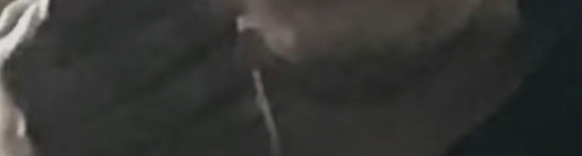 WeInLuvWTheCoco's tweet photo. Guess the neck 😭😭😭 https://t.co/mEoFheN9nb