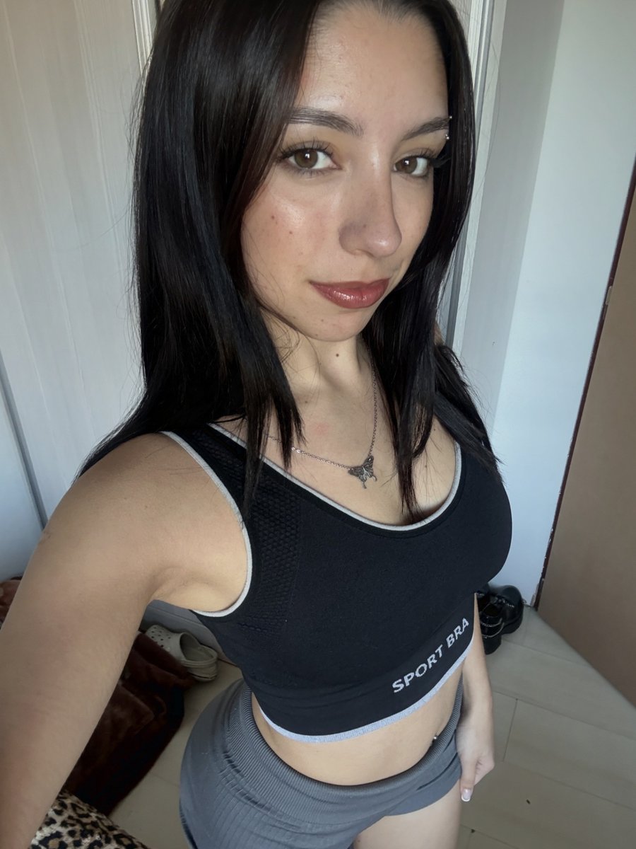 lunabbyspicee2's tweet photo. always seeking those bright moments ✨🌈 https://t.co/fa7CdZzFew