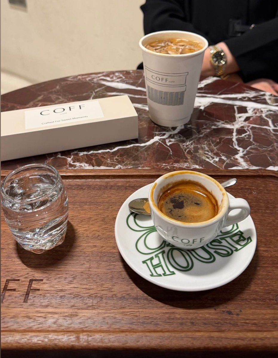 icooonicc's tweet photo. اتقهوى مقابلك ، وأتحلى سواليفك / https://t.co/18GHWDA54A